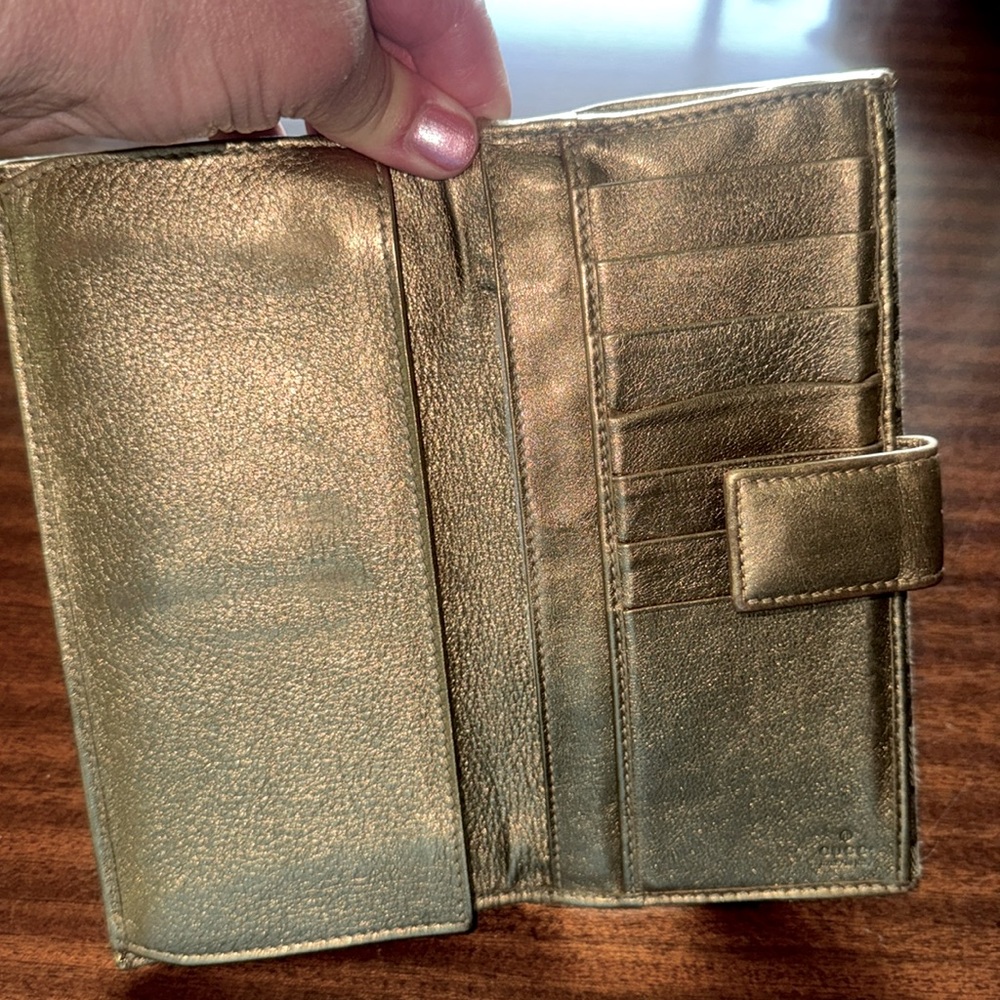 Gucci GG Monogram Wallet - Picture 11 of 13